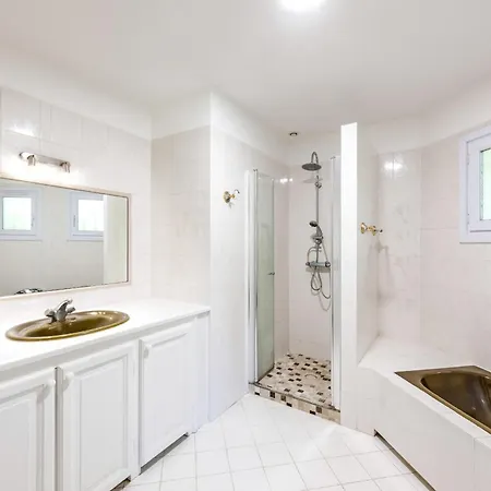 Apartment 55m2 Dans Avec Piscine Valescure