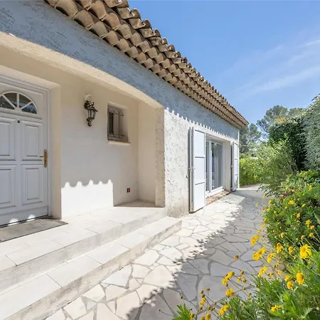 55m2 Dans Avec Piscine Valescure Apartment