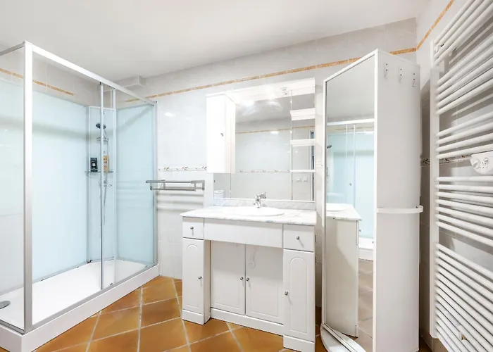 Apartment 55m2 Dans Avec Piscine Valescure